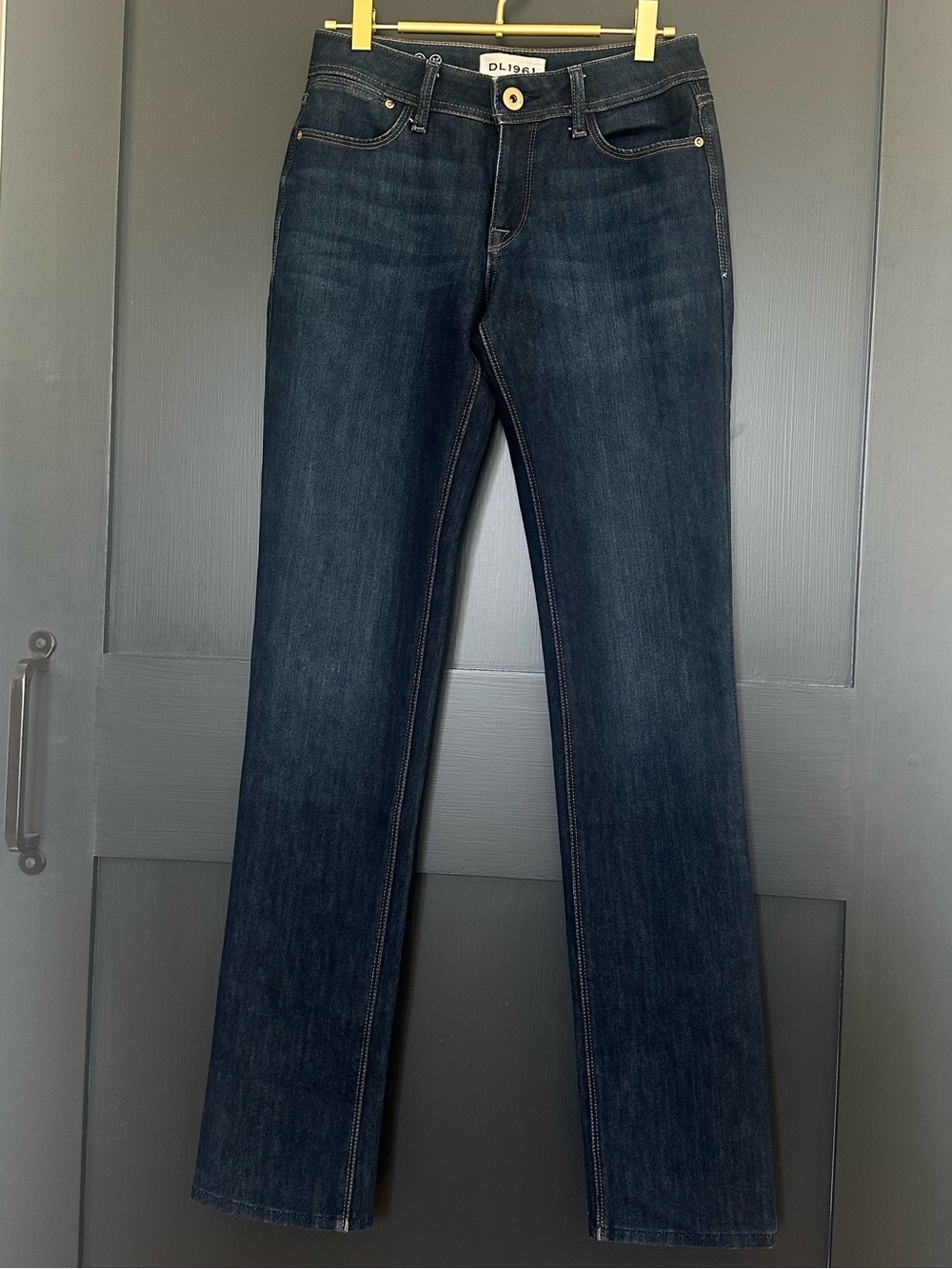 DL1961 Coco Curvy Straight Denim / size 25 with 33” inseam